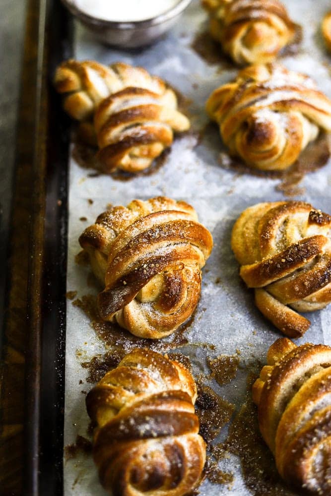 twisted-cardamom-buns_lions-bread-6