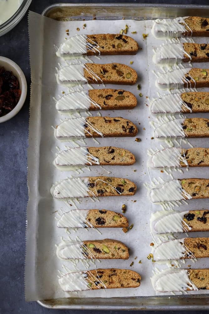 pistachio-cranberry-biscotti-with-white-chocolate_lions-bread-2
