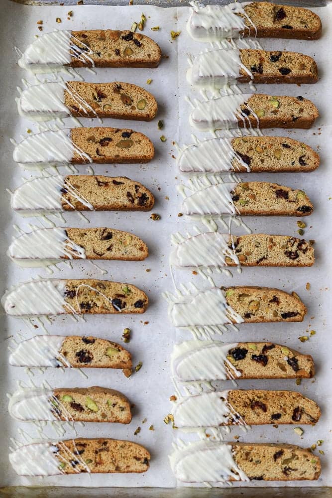 pistachio-cranberry-biscotti-with-white-chocolate_lions-bread-5